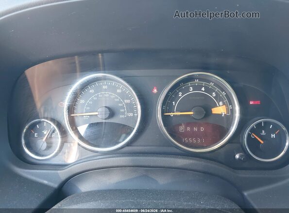 1C4NJCEA2GD699947 2016 JEEP COMPASS Red Widok tylnych siedzeń