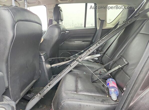 1C4NJCEA2GD806947 2016 JEEP COMPASS Gray Rear interior view