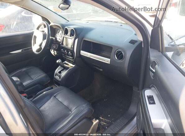 1C4NJCEA5HD130401 2017 JEEP COMPASS Gray Front interior view