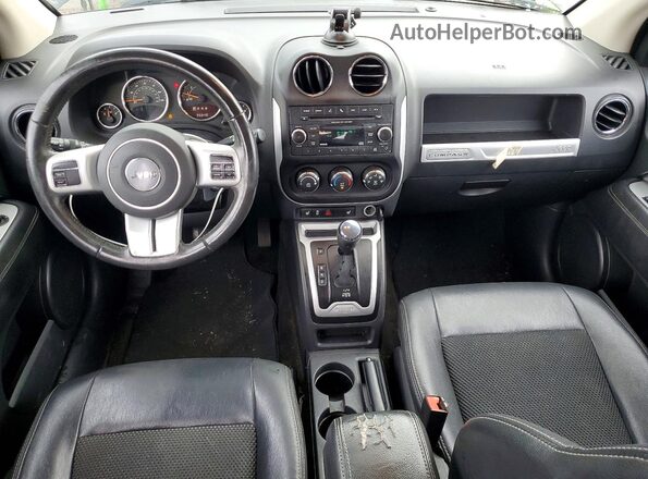 1C4NJCEAXHD115327 2017 JEEP COMPASS Черный Вид панели приборов