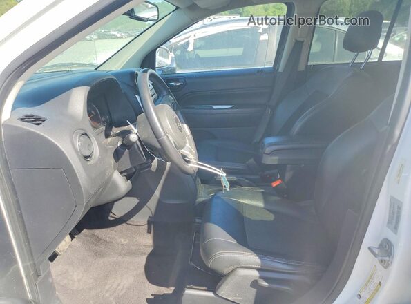 1C4NJCEB4HD197905 2017 JEEP COMPASS White Vista interior delantera