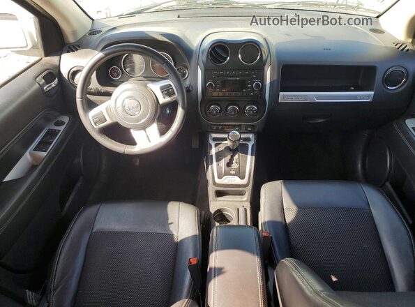 1C4NJCEB4HD197905 2017 JEEP COMPASS White Vista del salpicadero
