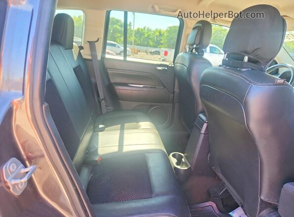 1C4NJCEB5HD160393 2017 JEEP COMPASS Charcoal Вид задньої частини салону