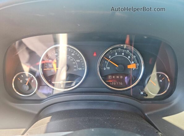 1C4NJCEB5HD160393 2017 JEEP COMPASS Charcoal Вид щитка приладів