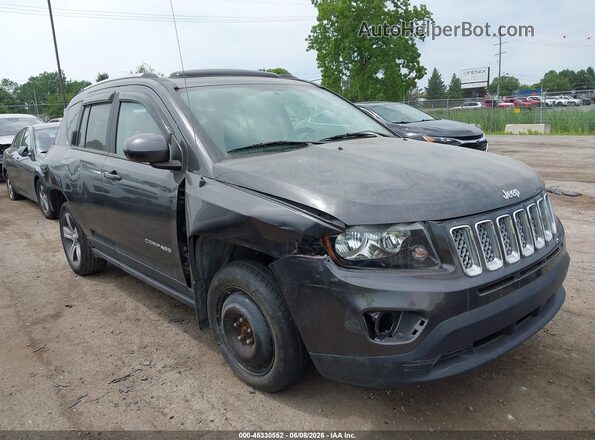 1C4NJCEB8HD163093 2017 JEEP COMPASS Gray Widok wnętrza z tyłu