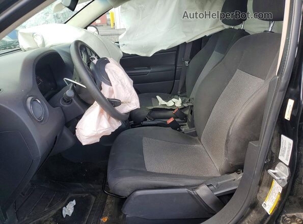 1C4NJDBB1GD519960 2016 JEEP COMPASS Black Front interior view