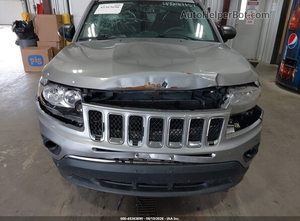 1C4NJDBB1GD662956 2016 JEEP COMPASS Silver 