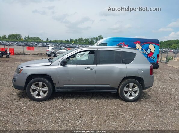 1C4NJDBB4GD670999 2016 JEEP COMPASS Silver 360 interior view