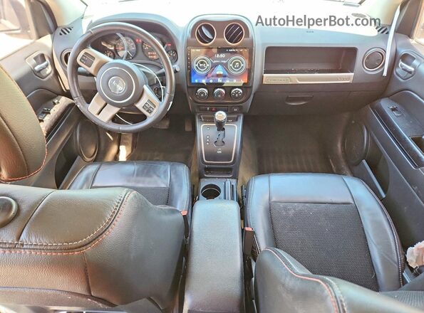 1C4NJDBB5GD765734 2016 JEEP COMPASS Green Dashboard view