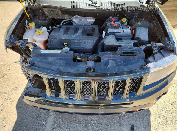 1C4NJDBB5GD765734 2016 JEEP COMPASS Green Engine compartment view