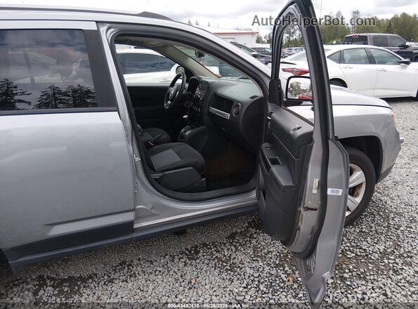 1C4NJDBB6GD631704 2016 JEEP COMPASS Серебряный Вид салона спереди
