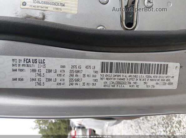 1C4NJDBB6GD631704 2016 JEEP COMPASS Серебряный Вид подкапотного пространства