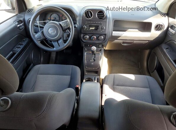 1C4NJDBB6GD686430 2016 JEEP COMPASS White 