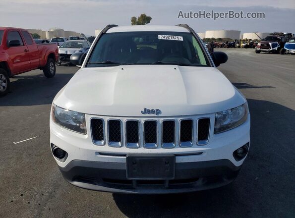 1C4NJDBB8GD723297 2016 JEEP COMPASS White Widok z przodu