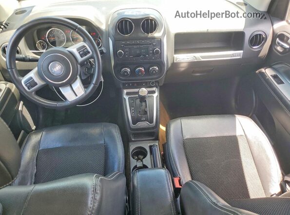 1C4NJDEB0GD635792 2016 JEEP COMPASS White Dashboard view