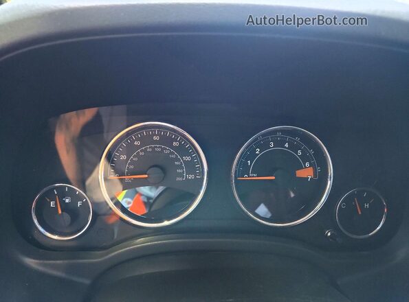 1C4NJDEB2GD698067 2016 JEEP COMPASS Silver 