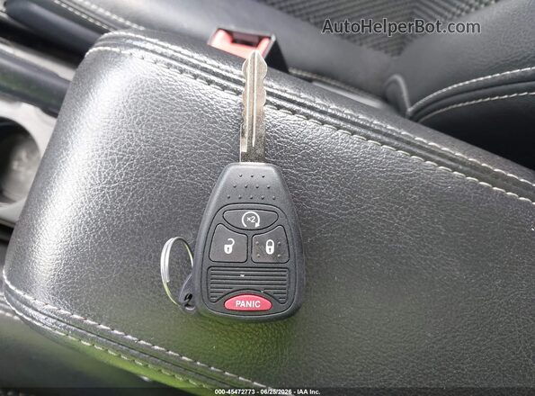 1C4NJDEB4HD162383 2017 JEEP COMPASS Gray Dashboard view
