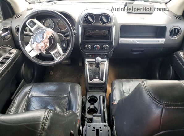 1C4NJDEB5GD559325 2016 JEEP COMPASS Gray Dashboard view