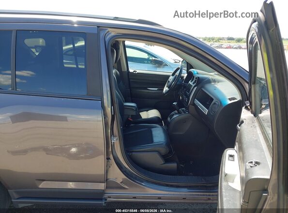 1C4NJDEB5GD671638 2016 JEEP COMPASS Gray Widok wnętrza z przodu