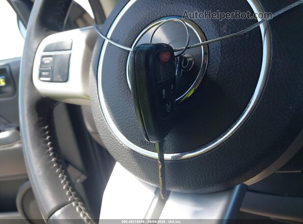 1C4NJDEB5GD671638 2016 JEEP COMPASS Gray Widok deski rozdzielczej