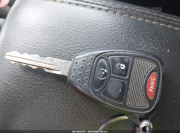 1C4NJDEB6HD192159 2017 JEEP COMPASS Red Вид панелі приладів