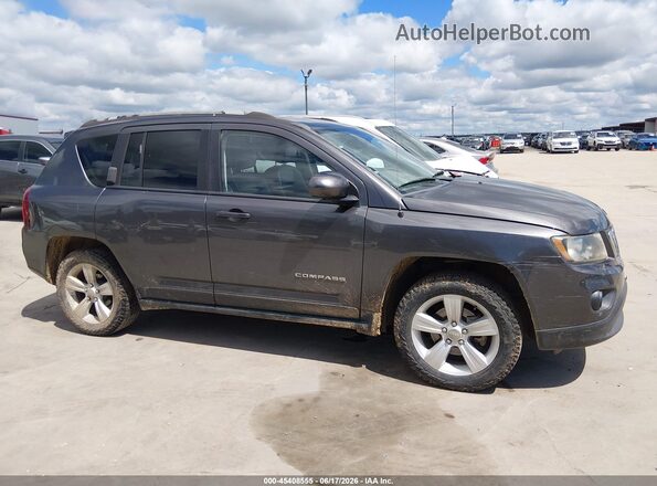 1C4NJDEB7GD630864 2016 JEEP COMPASS Серый Вид задней части салона