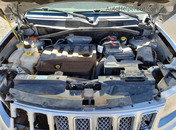 1C4NJDEB7GD733119 2016 JEEP COMPASS Silver Engine compartment view