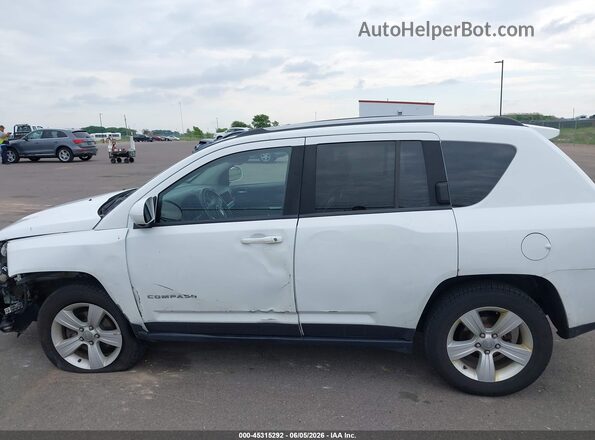 1C4NJDEB9GD757633 2016 JEEP COMPASS White 360 interior view