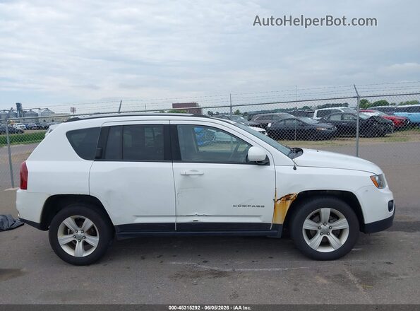 1C4NJDEB9GD757633 2016 JEEP COMPASS White Rear interior view