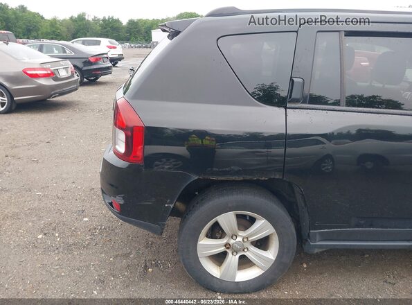 1C4NJDEBXGD782864 2016 JEEP COMPASS Black Rear interior view