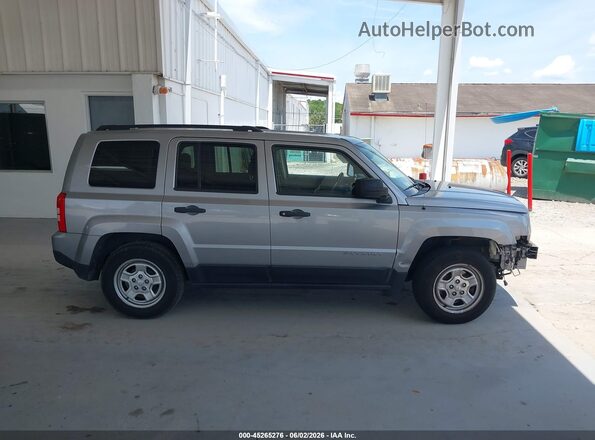1C4NJPBA1GD575292 2016 JEEP PATRIOT Silver 360 interior view