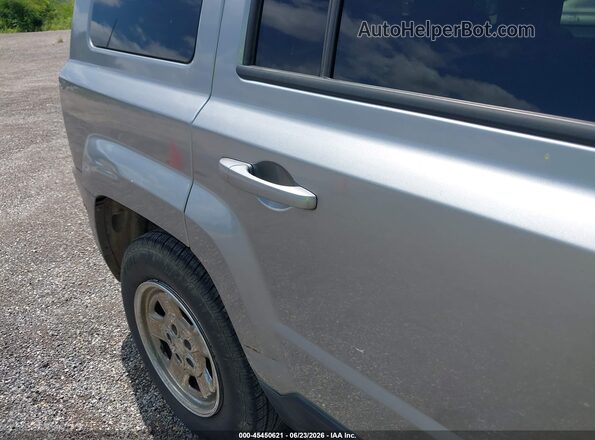 1C4NJPBA2GD734823 2016 JEEP PATRIOT Серый Вид спереди