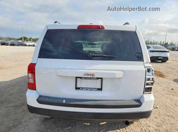1C4NJPBA3GD568036 2016 JEEP PATRIOT White Հետևի տեսք