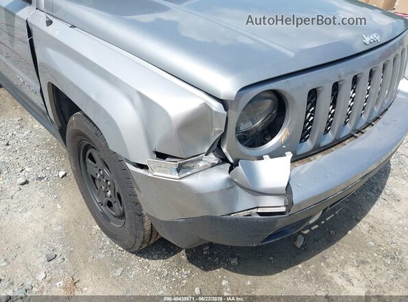 1C4NJPBA3GD783562 2016 JEEP PATRIOT Silver Front view
