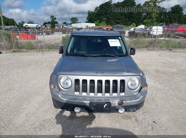 1C4NJPBA3HD115679 2017 JEEP PATRIOT Silver Вид щитка приладів
