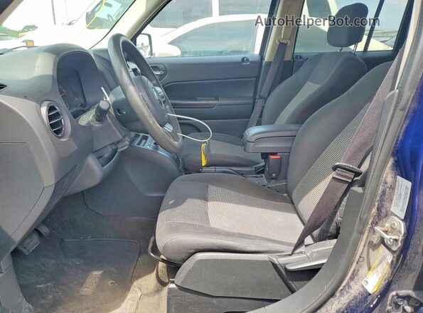 1C4NJPBA4GD676309 2016 JEEP PATRIOT Blue Вид салону спереду