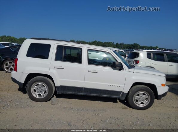 1C4NJPBA5HD148991 2017 JEEP PATRIOT White Rear interior view