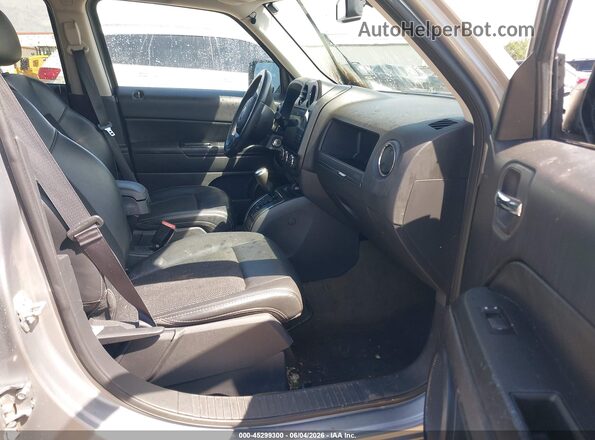 1C4NJPBA6GD788108 2016 JEEP PATRIOT Silver Սալոնի դիմացի տեսք
