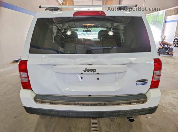 1C4NJPBA6GD806462 2016 JEEP PATRIOT White Vista trasera