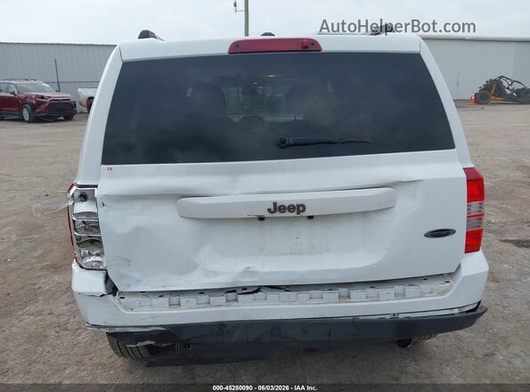 1C4NJPBA7GD604052 2016 JEEP PATRIOT White Vista frontal