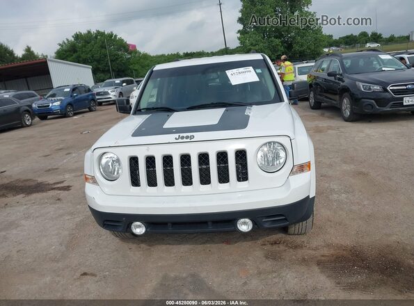 1C4NJPBA7GD604052 2016 JEEP PATRIOT White Vista del cuadro de instrumentos
