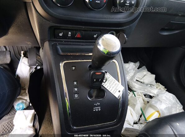 1C4NJPBA7GD803795 2016 JEEP PATRIOT Белый Вид панели приборов