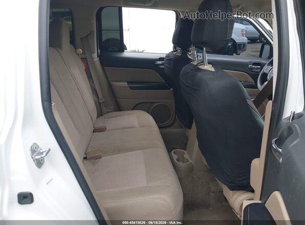 1C4NJPBA8GD524761 2016 JEEP PATRIOT White VIN կոդի պիտակի տեսք
