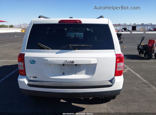 1C4NJPBA8GD588945 2016 JEEP PATRIOT White 