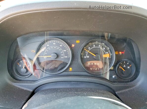 1C4NJPBA8GD744367 2016 JEEP PATRIOT Red Vista del cuadro de instrumentos