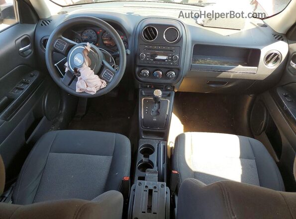 1C4NJPBA8GD744367 2016 JEEP PATRIOT Red Vista del salpicadero