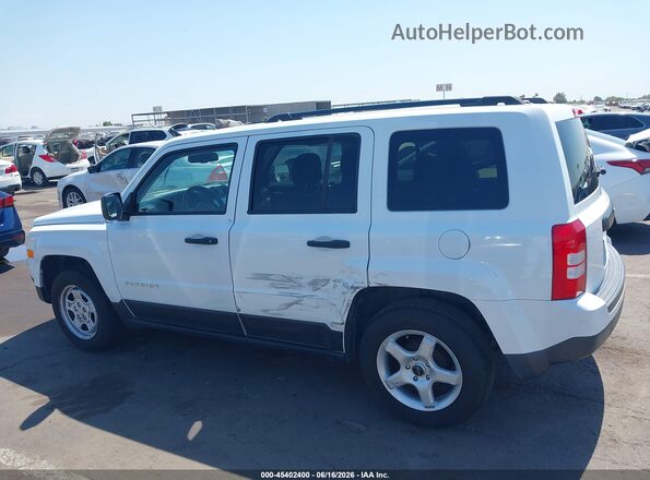 1C4NJPBA9GD719929 2016 JEEP PATRIOT White Vista frontal