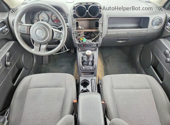 1C4NJPBA9GD799975 2016 JEEP PATRIOT Black Вид панелі приладів