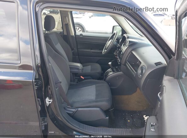 1C4NJPBAXHD119373 2017 JEEP PATRIOT Black Widok wnętrza z przodu