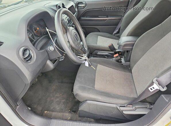 1C4NJPBAXHD211339 2017 JEEP PATRIOT White წინა სალონის ხედი